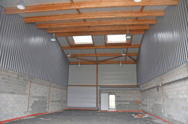 
                                                                                        Location
                                                                                         À Louer - Atelier de 200 à 300 m² à Laboutarié à proximité de Castres (81)