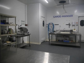 
                                                                                        Location
                                                                                         À Louer – Bâtiment Agroalimentaire de 2 450 m² à L'Isle-sur-la-Sorgue –  Vaucluse (84)