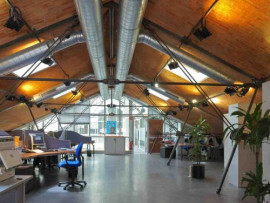 
                                                                                        Location
                                                                                         À louer – Bureaux au sein du bâtiment Les Docks à Marseille – Bouches-du-Rhône (13)