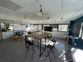 
                                                                                        Location
                                                                                         À Louer – Bureaux de 1 200 m² divisibles à Écuisses –  Saône-et-Loire (71)