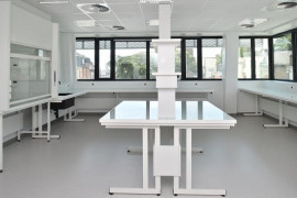 
                                                                                        Location
                                                                                         À louer – Bureaux de 11 m² dédiés à la biotechnologies à Nantes – Loire Atlantique (44)