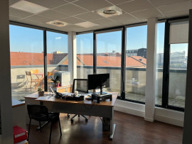 
                                                                                        Location
                                                                                         À Louer – Bureaux de 234 m² quartier Clairmarais à Reims – Marne (51)