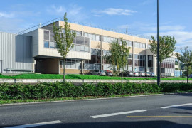 
                                                                                        Location
                                                                                         À louer – Bureaux de 45 à 71 m² et un atelier de 599 m² en hôtel d'entreprises à Nantes – Pays de la