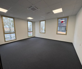 
                                                                                        Location
                                                                                         À louer – Bureaux de 473 m² au Havre – Seine-Maritime (76)