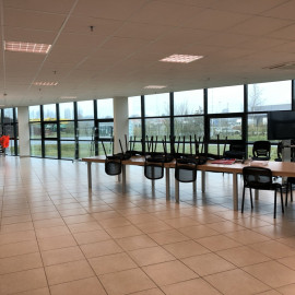 
                                                                                        Location
                                                                                         À louer - bureaux de 500 m² à Arques