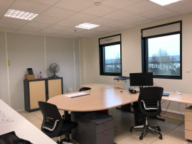 
                                                                                        Location
                                                                                         À louer – bureaux de 500 m² à Arques