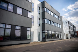 
                                                                                        Location
                                                                                         À louer – Bureaux de 795 m² situés à proximité de Reims, à Bezannes – Marne (51)