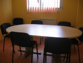 
                                                                                        Location
                                                                                         À Louer – Bureaux en pépinière d'entreprises à Montceau-les-Mines – Saône-et-Loire (71)