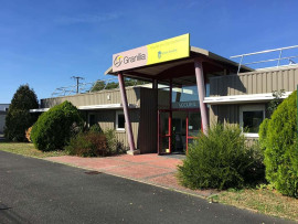 
                                                                                        Location
                                                                                         À louer-  Bureaux et ateliers de 978m² en pépinière d'entreprises à Gaillac-Graulhet - Tarn (81)