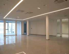 
                                                                                        Location
                                                                                         À louer – Bureaux et coworking au sein d'un espace dédié aux métiers de la mode responsable à Nantes