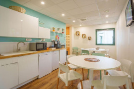 
                                                                                        Location
                                                                                         À louer – Bureaux privatifs de 13 à 22 m² et postes en coworking dans le quartier Euronantes de Nant