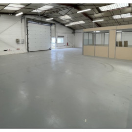 
                                                                                        Location
                                                                                         À louer - Cellule industrielle de 387 m² à Gasville-Oisème proche de Chartres (28)