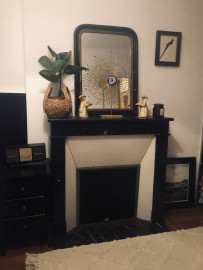 Location
À LOUER – Charmant appartement de style parisien de 70 m², soigneusement meublé. (loyer tout inclus)
