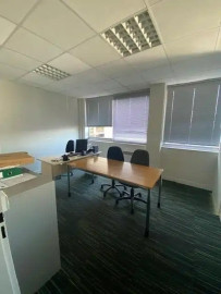 
                                                                                        Location
                                                                                         À louer – Entrepôt de 1 739 m² à Sotteville-lès-Rouen – Seine-Maritime (76)