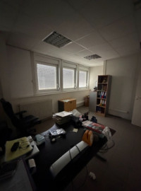 
                                                                                        Location
                                                                                         À louer – Entrepôt de 2 579 m² à Châlons-en-Champagne – Marne (51)