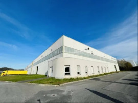 
                                                                        Location
                                                                         À louer – Entrepôt logistique de 12 185 m² divisible dans la zone industrielle et portuaire du Havre