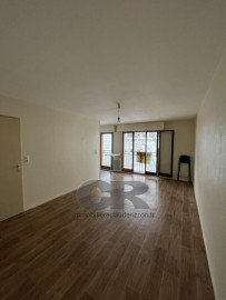 
                                                                                        Location
                                                                                         A LOUER f1 BIS CENTRE GARE/commanderie