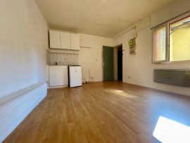 
                                                                                        Location
                                                                                         A louer F2