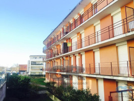 
                                                                                        Location
                                                                                         A LOUER F2 avec box en sous-sol