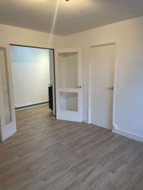 
                                                                                        Location
                                                                                         A louer grand studio VERSAILLES