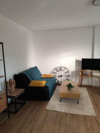 
                                                                                        Location
                                                                                         à Louer Joli Appartement meublé!