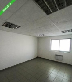 
                                                                                        Location
                                                                                         À louer - Local d'Activités de 456 m² avec laboratoire à Avignon – Vaucluse