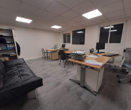 
                                                                                        Location
                                                                                         À louer – Local d'activités de 690 m² à Argenteuil – Val d'Oise (95)