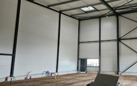 
                                                                                        Location
                                                                                         À louer - Local d'activités de 981 m² dans la zone d'activités de Carpentras - Vaucluse (84)