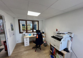 
                                                                                        Location
                                                                                         À louer – Local industriel de 1 520 m² à Sandouville – Seine-Maritime (76)