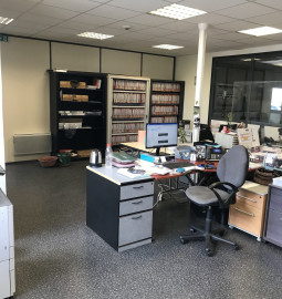 
                                                                                        Location
                                                                                         À louer - locaux d'activité de 500 m² à Longuenesse