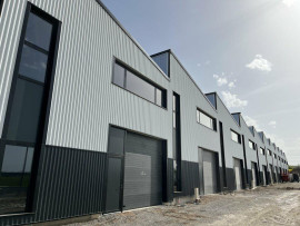
                                                                                        Location
                                                                                         À louer – Locaux d'Activités de 232 à 456 m² à Cormontreuil – Marne (51)