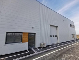 
                                                                                        Location
                                                                                         À louer – Locaux d'activités de 389 m² à proximité de Reims – Marne (51)