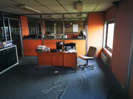 
                                                                                        Location
                                                                                         À louer - locaux d'activités non divisibles de 920 m² à Seclin à proximité de Lille (59)