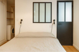 
                                                                                        Location
                                                                                         À louer Paris 11e / appartement 2 pièces