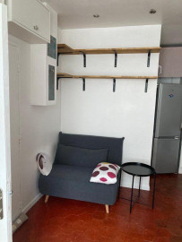 
                                                                                        Location
                                                                                         À louer Paris 11e / appartement 2 pièces