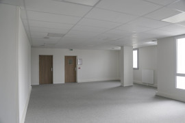 
                                                                                        Location
                                                                                         À Louer - Plateau de bureaux de 394 m² au Havre (76)