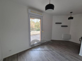 
                                                                                        Location
                                                                                         a louer studio - metz plantieres