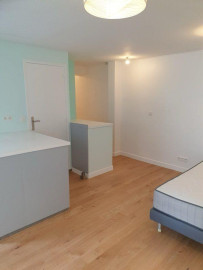 
                                                                                        Location
                                                                                         A louer studio Paris 19