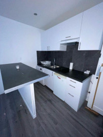 
                                                                                        Location
                                                                                         À LOUER – Studio refait à neuf à Vincennes