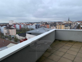 
                                                                                        Location
                                                                                         A LOUER - SUBLIME T5 EN DUPLEX - METZ SAMPHITHEATRE