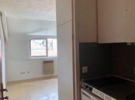 
                                                                                        Location
                                                                                         A Louer T1 PAU