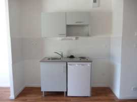 
                                                                                        Location
                                                                                         A louer T2 Jonelière