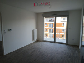 
                                                                                        Location
                                                                                         A LOUER T2 récent avec 1 parking