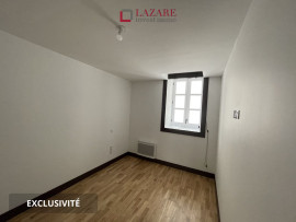 
                                                                                        Location
                                                                                         A LOUER T2 refait à neuf avec parking