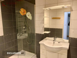 
                                                                                        Location
                                                                                         A LOUER T3 avec parking et cave