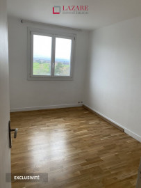
                                                                                        Location
                                                                                         A LOUER T3 avec terrasse et vue dégagée