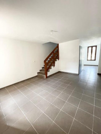 
                                                                                        Location
                                                                                         A LOUER T3 DUPLEX / BONNEFOY-ROSERAIE
