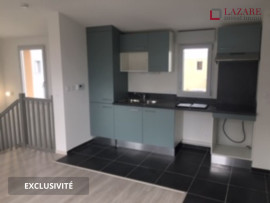 
                                                                                        Location
                                                                                         A LOUER T3 Duplex récent avec parking