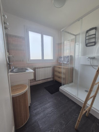 
                                                                                        Location
                                                                                         À louer – T3 meublé 83 m² – Guéret centre