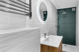 
                                                                                        Vente
                                                                                         À quelques minutes de l’IUT, découvrez ce charmant studio entièrement rénové